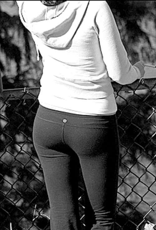 girls in yoga pants. The seam of these yoga pants